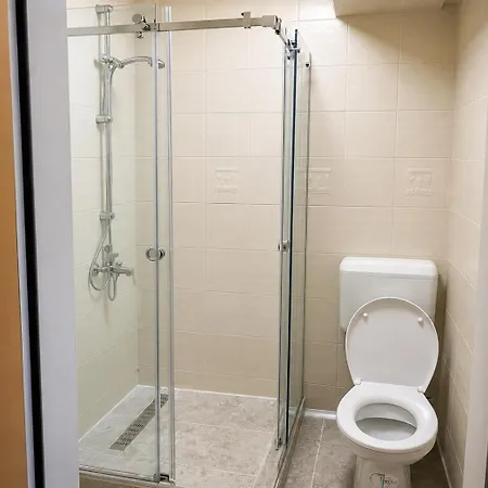 Charming Old Town Apartman *