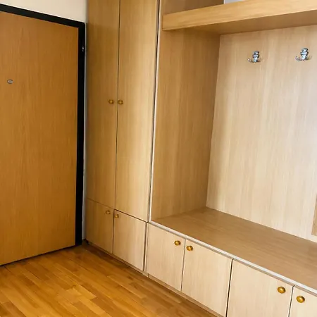 Charming Old Town Apartman *